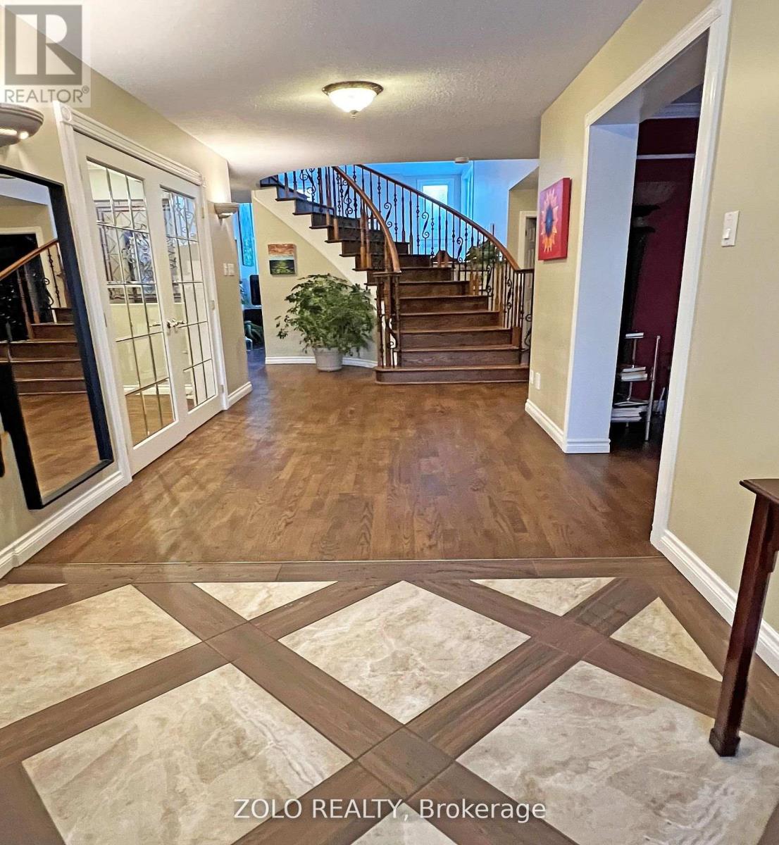 Spacious Foyer