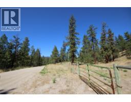 32 Deans Road, Summerland, BC V0H1Z8 Photo 13