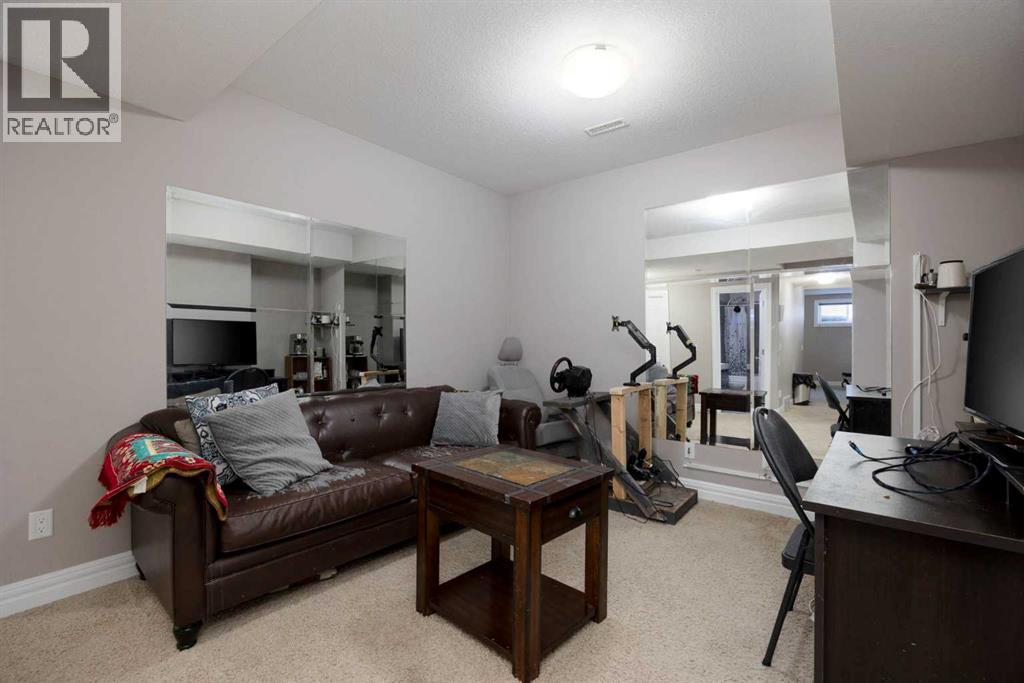104 Grebe Road, Fort McMurray