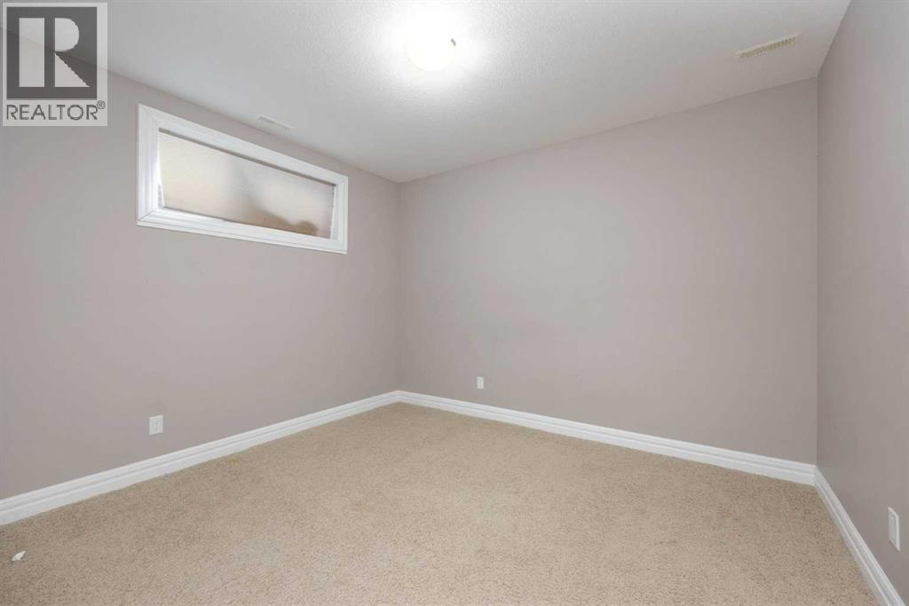 104 Grebe Road, Fort McMurray