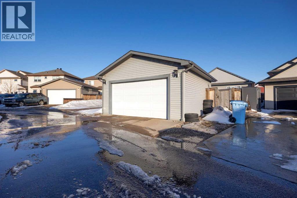 104 Grebe Road, Fort McMurray