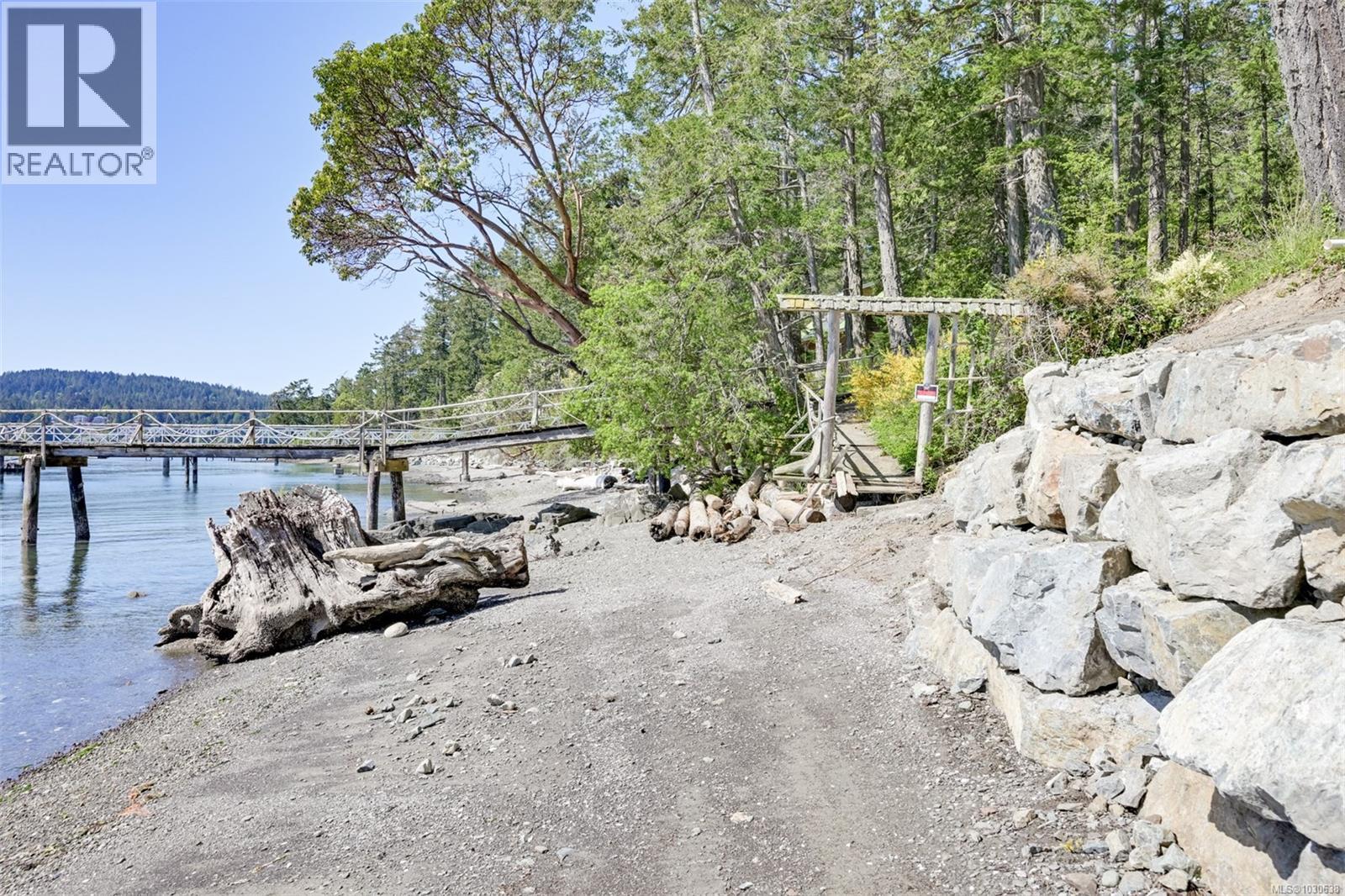  4 McKenzie Crescent, Piers Island