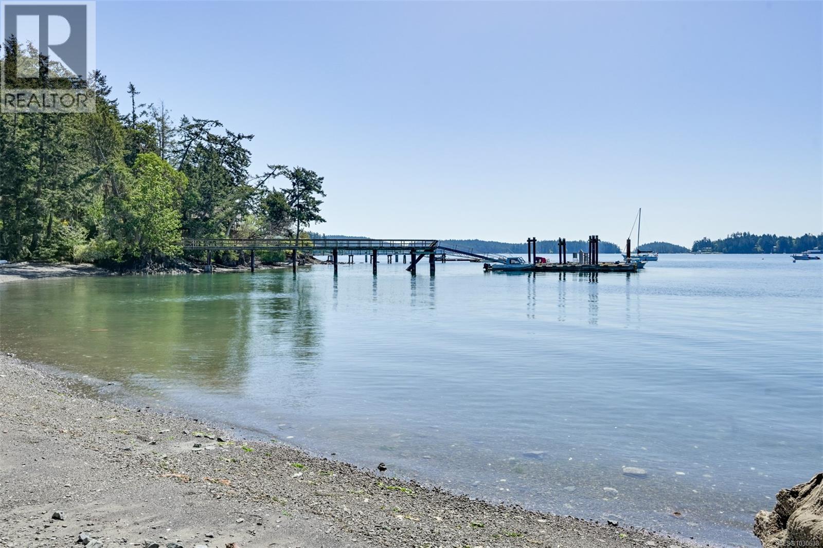  4 McKenzie Crescent, Piers Island