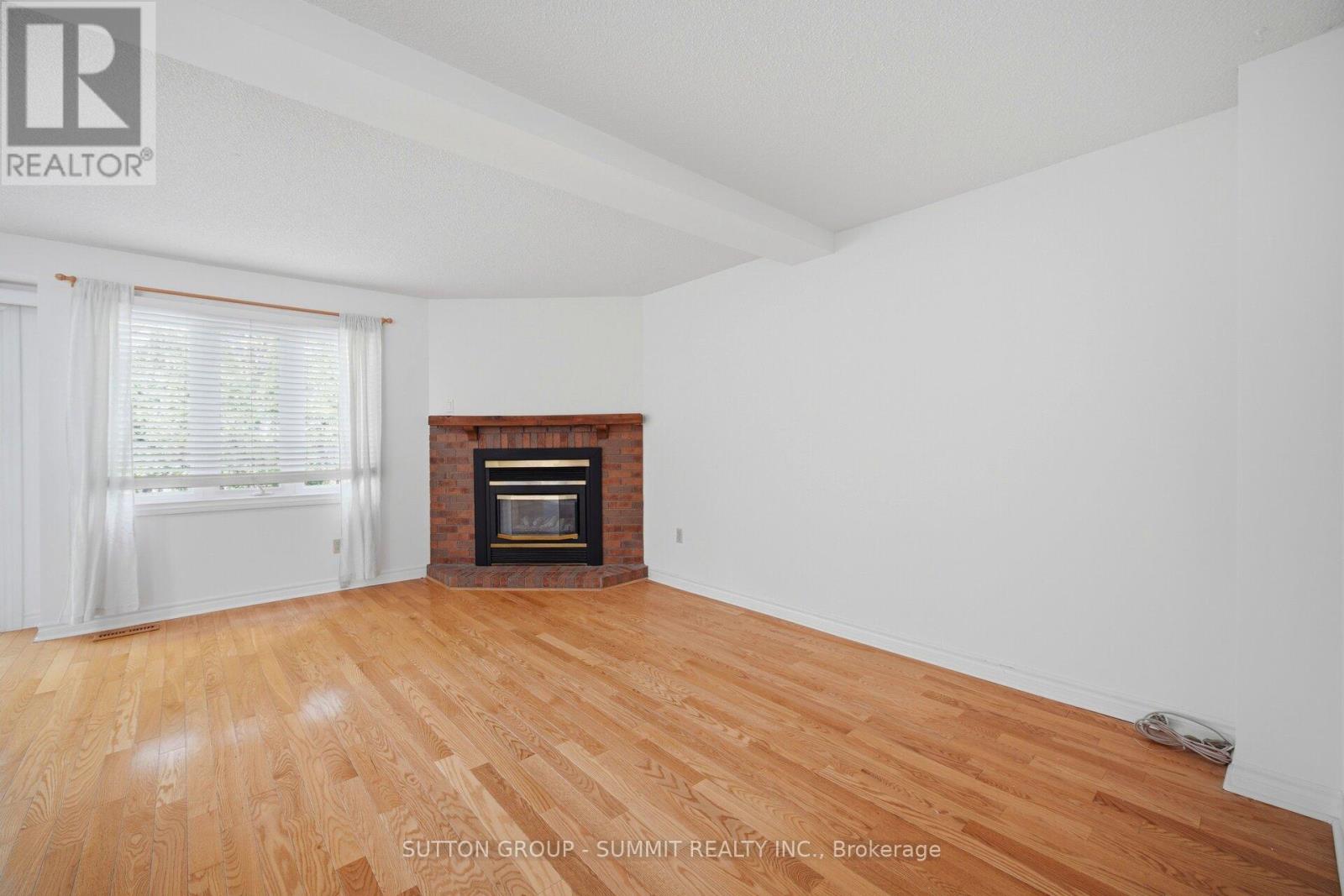 #49 2275 CREDIT VALLEY ROAD - 5