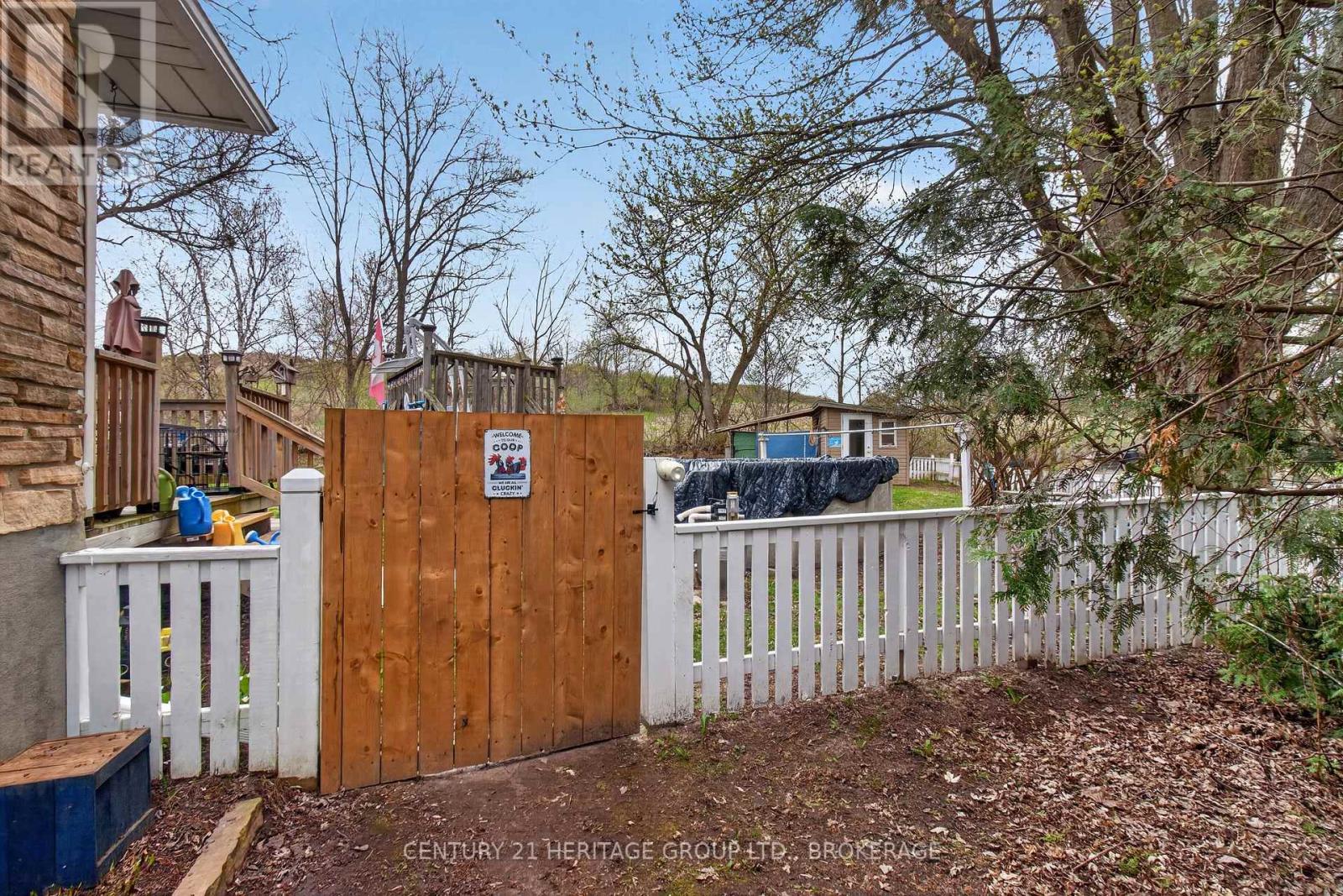 187 HILLSIDE CIRCLE - 11