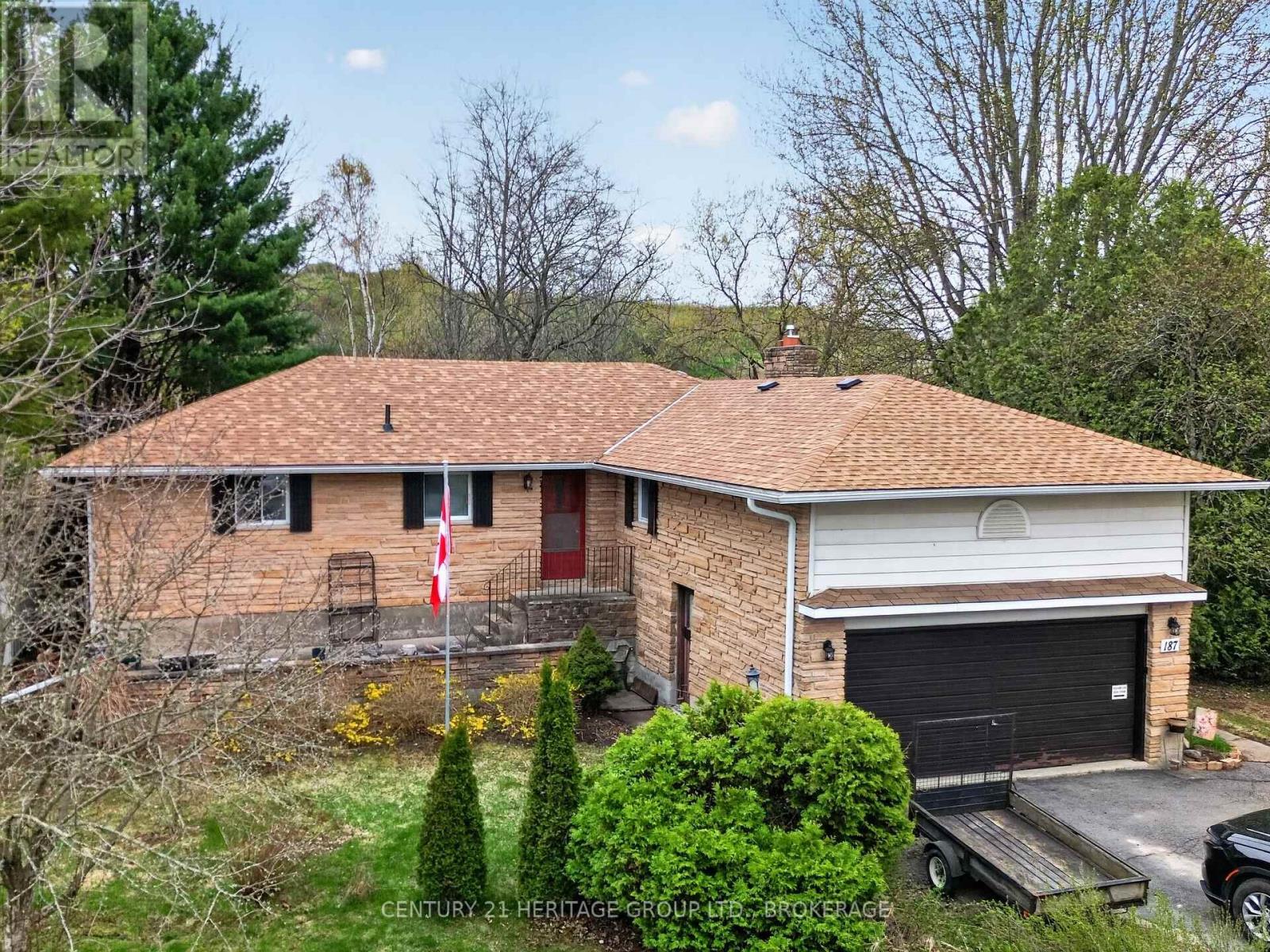 187 HILLSIDE CIRCLE - Image 2