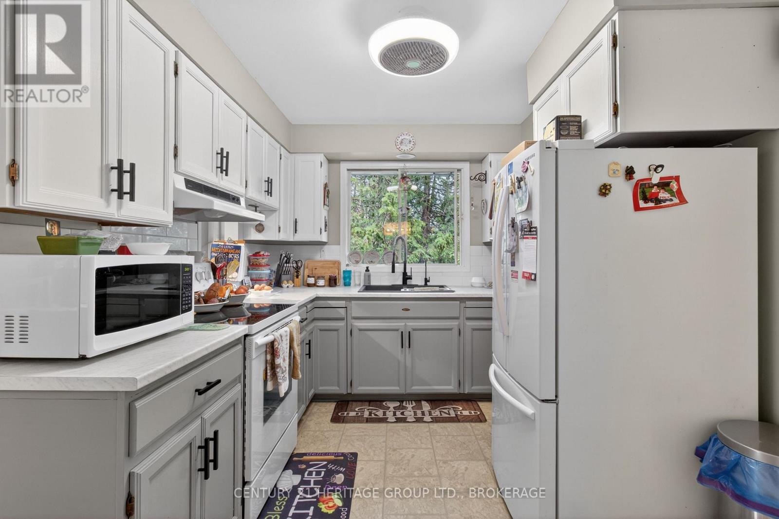 187 HILLSIDE CIRCLE - 21
