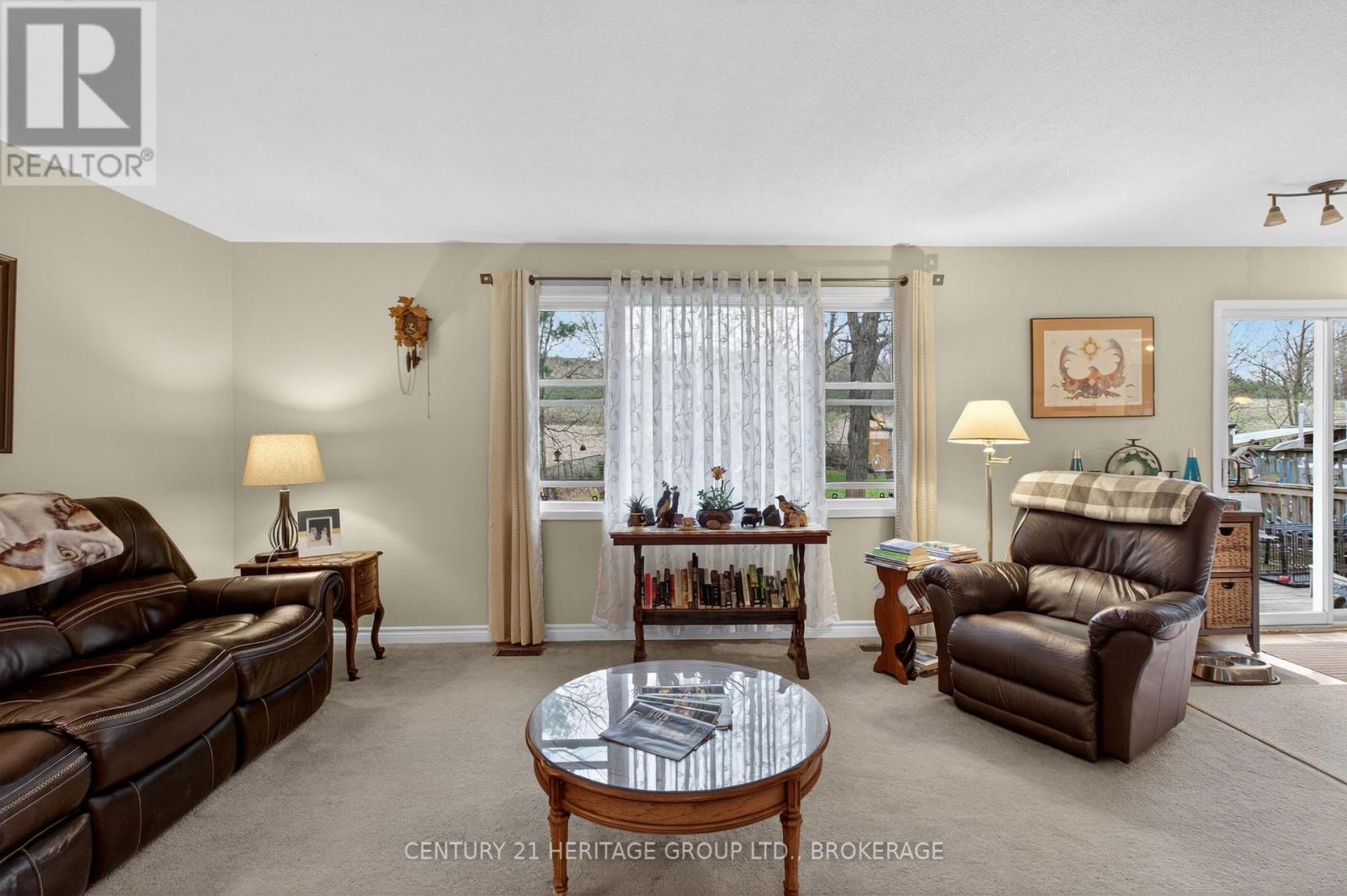 187 HILLSIDE CIRCLE - 29
