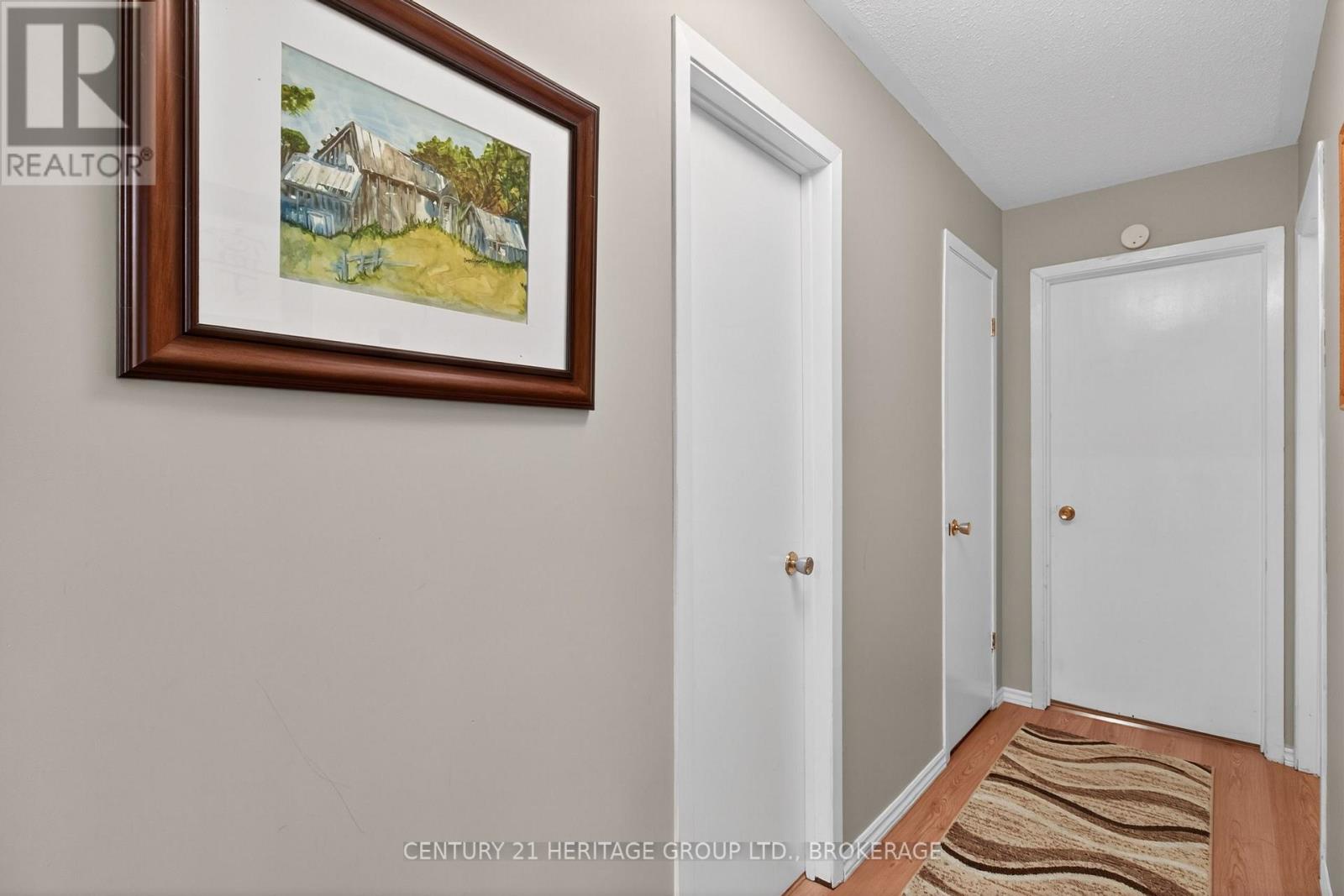 187 HILLSIDE CIRCLE - 32
