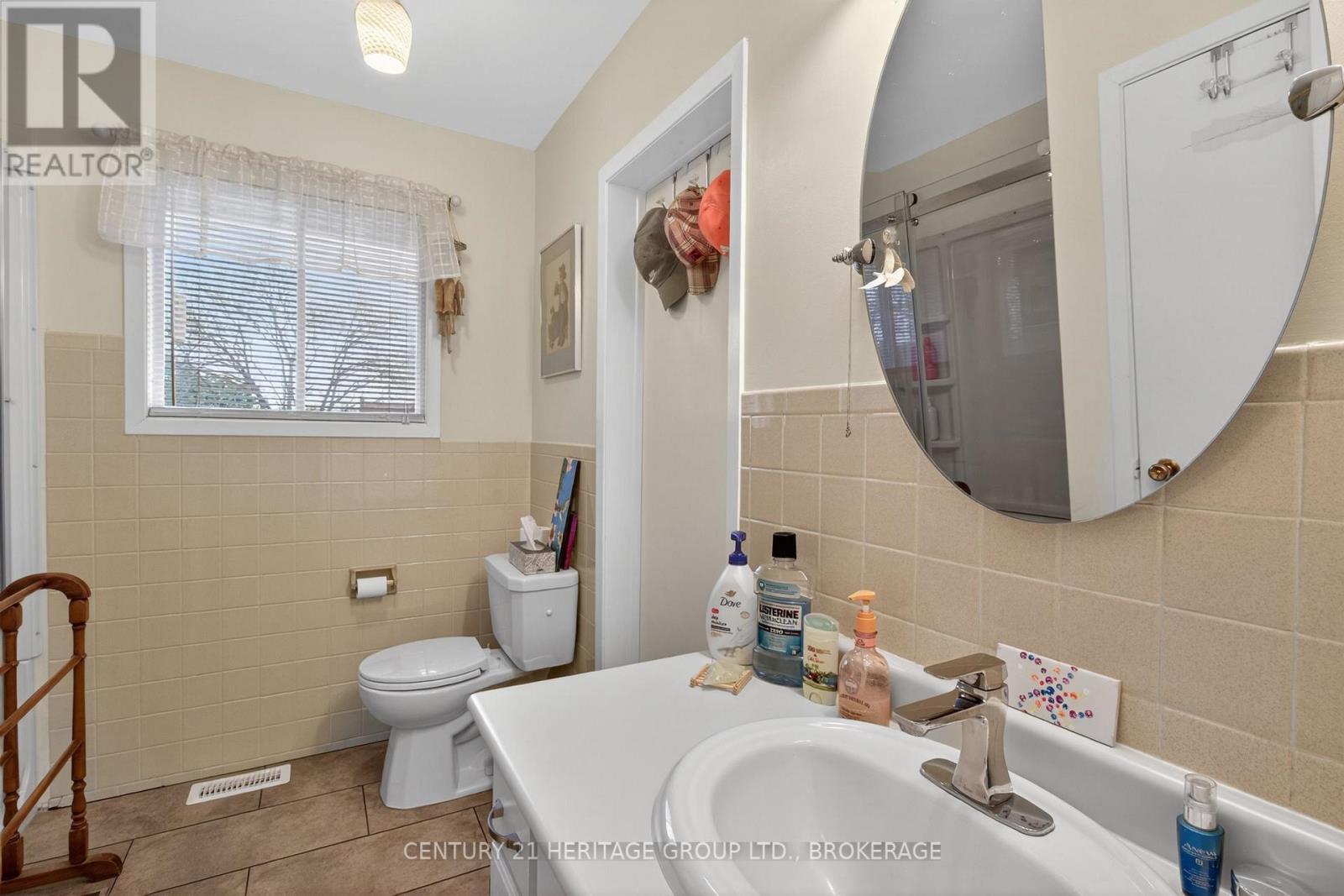 187 HILLSIDE CIRCLE - 33