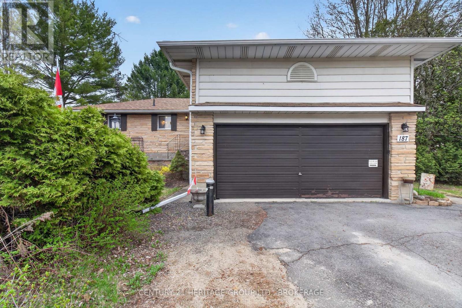 187 HILLSIDE CIRCLE - 7