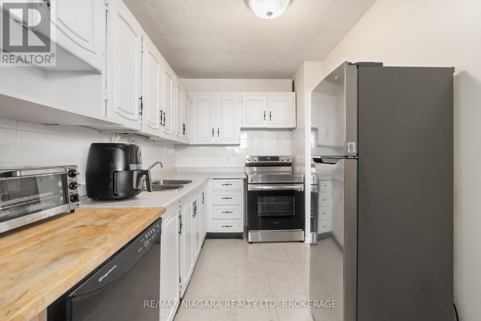 #409 215 GLENRIDGE AVENUE - 16