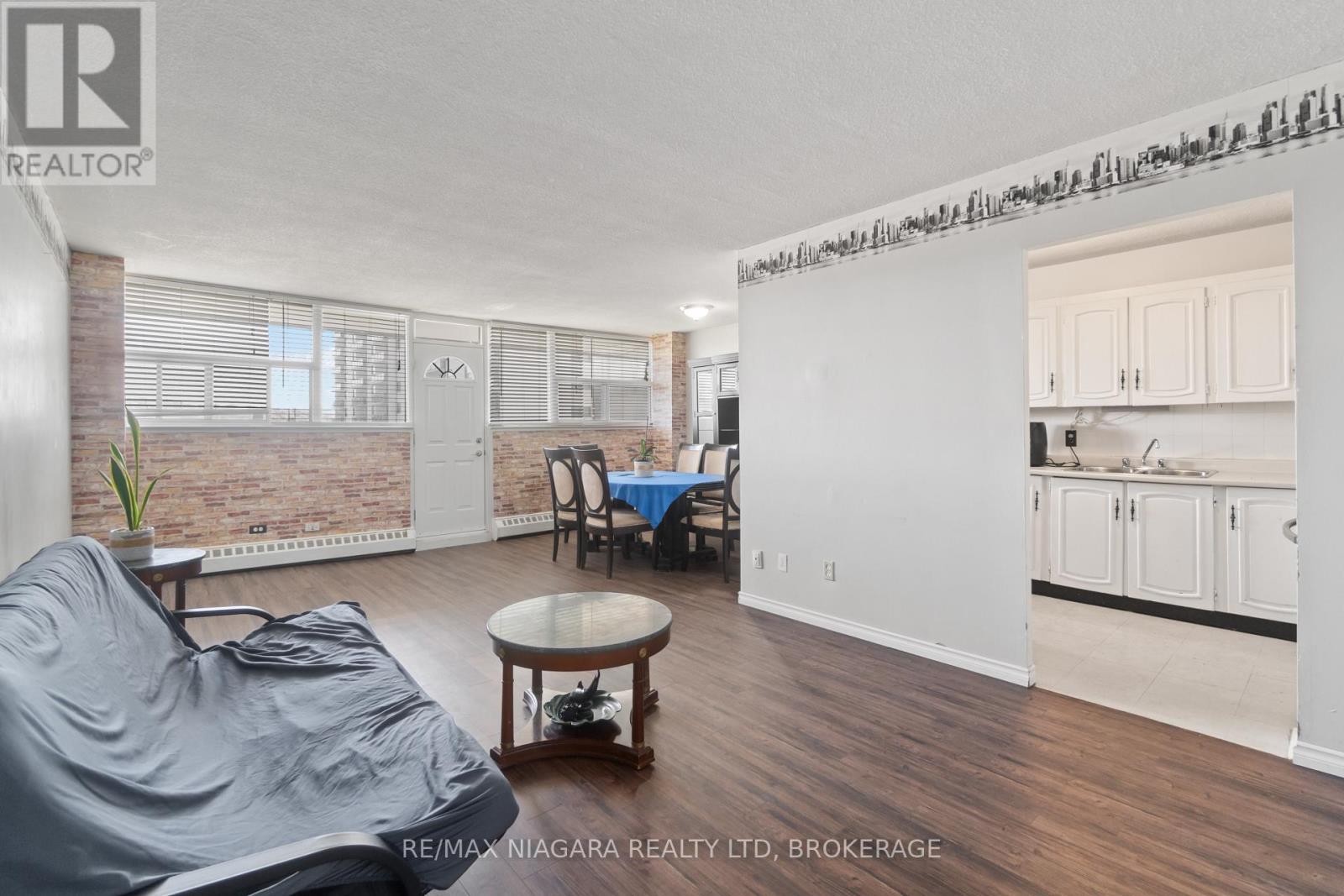 #409 215 GLENRIDGE AVENUE - 21