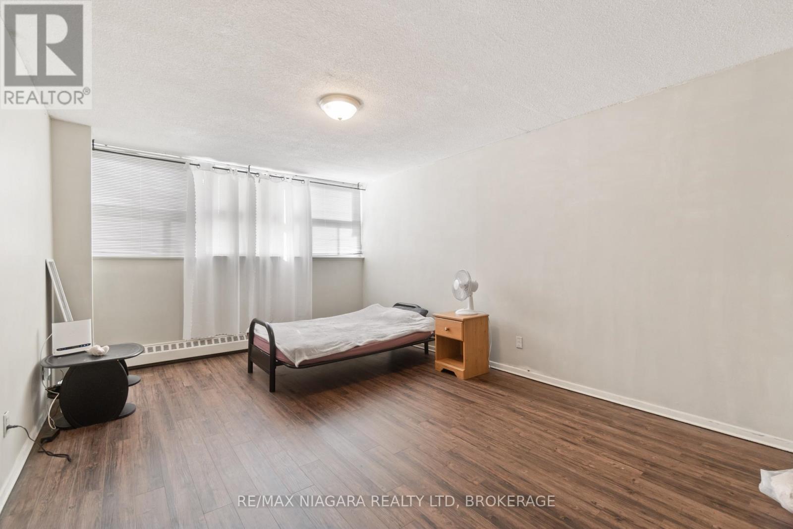 #409 215 GLENRIDGE AVENUE - 27