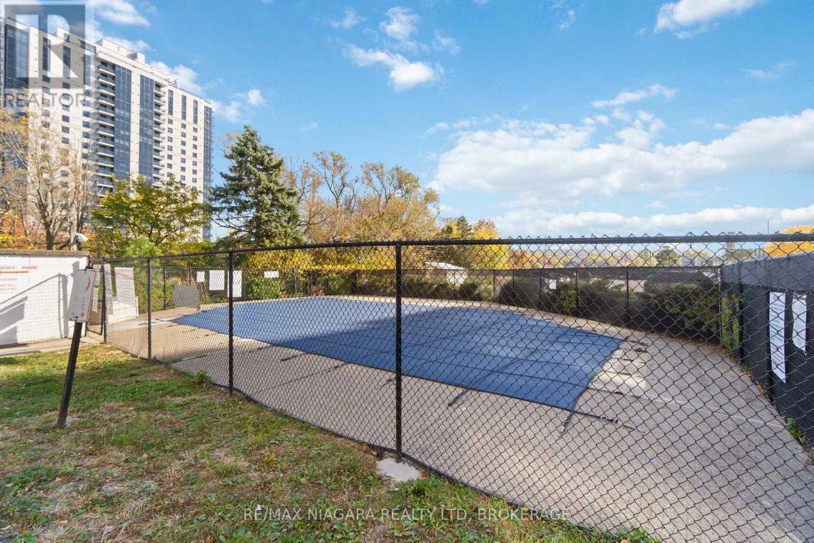 #409 215 GLENRIDGE AVENUE - 4