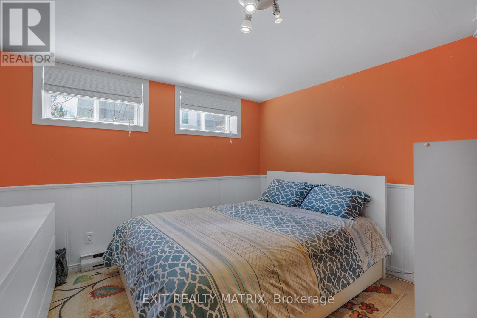 630 THORNE STREET - 25