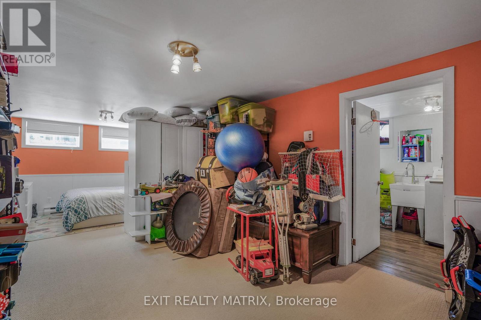 630 THORNE STREET - 24