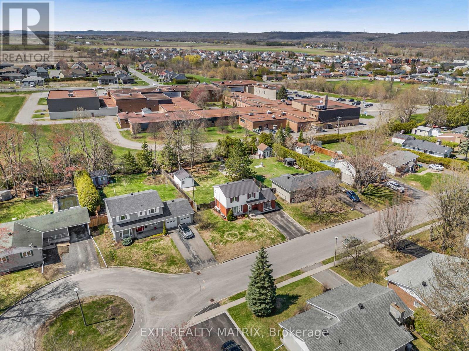 630 THORNE STREET - 37