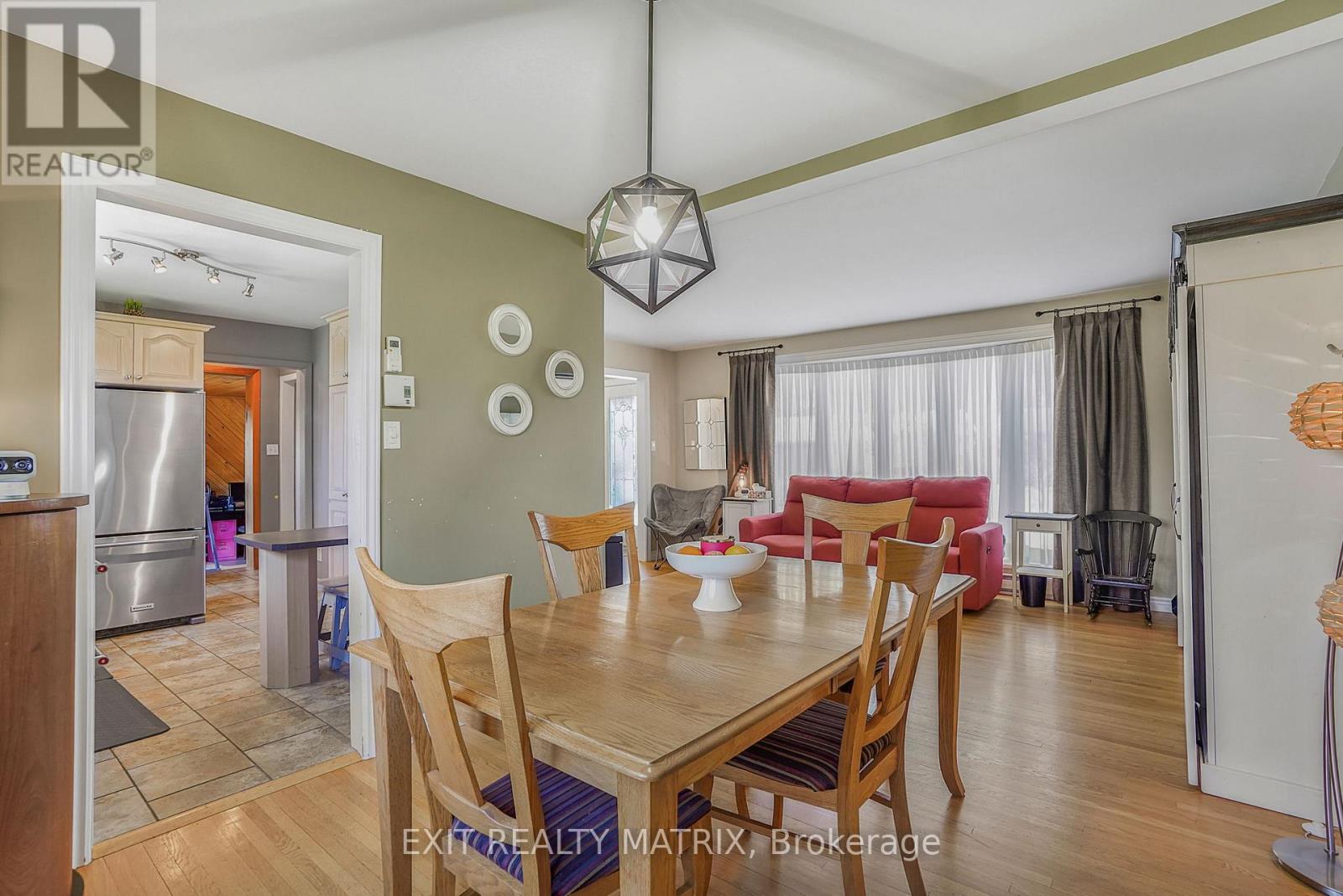 630 THORNE STREET - 8