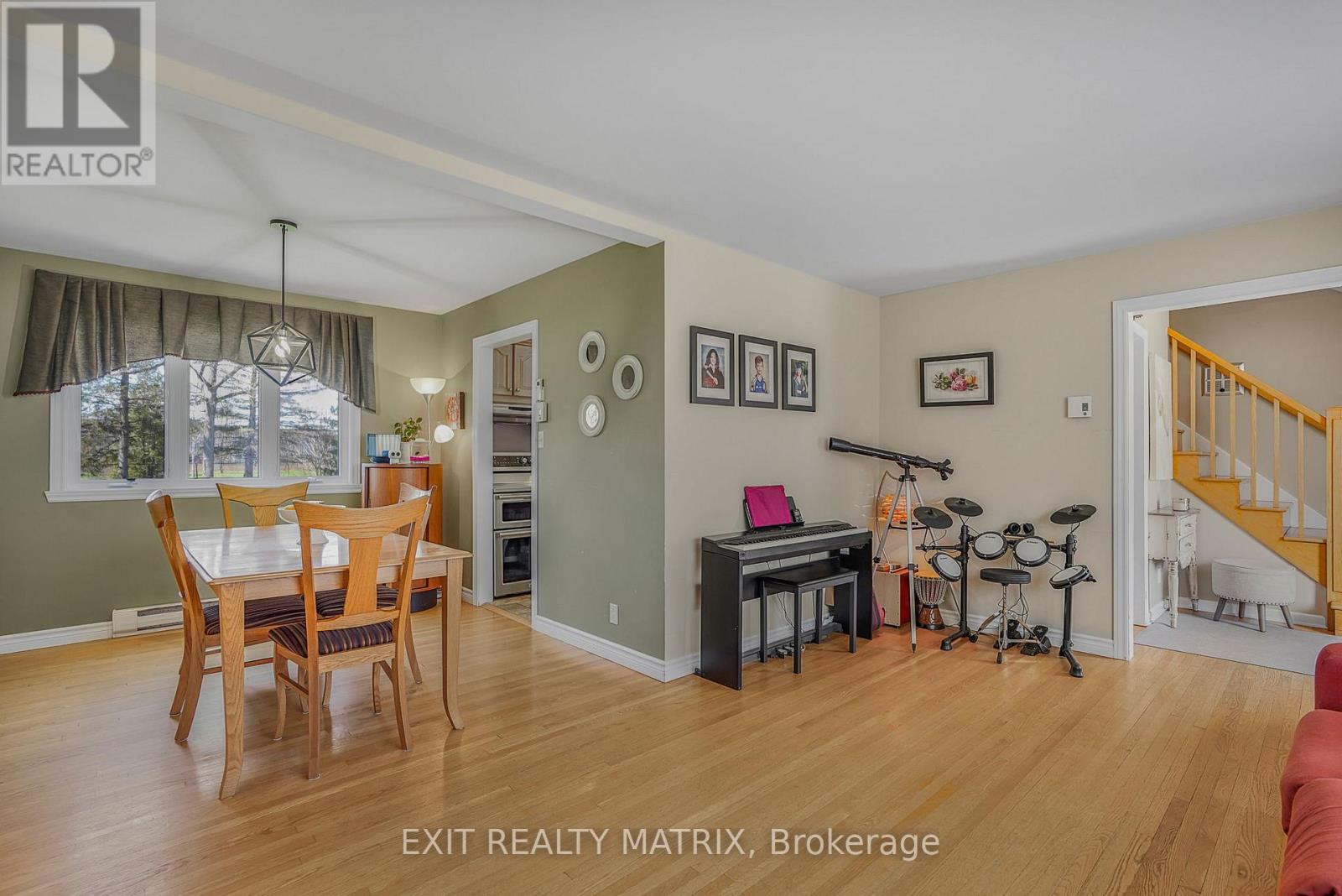630 THORNE STREET - 7