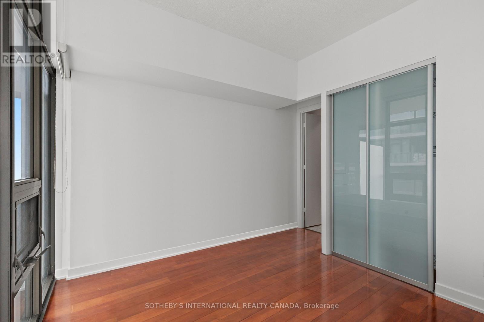 #1611 33 CHARLES STREET E - 11