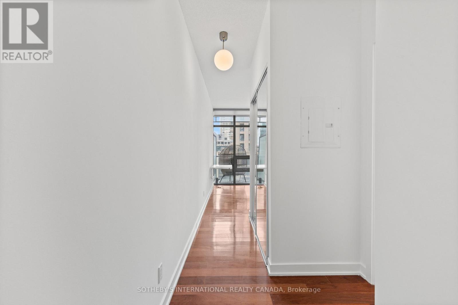#1611 33 CHARLES STREET E - 16