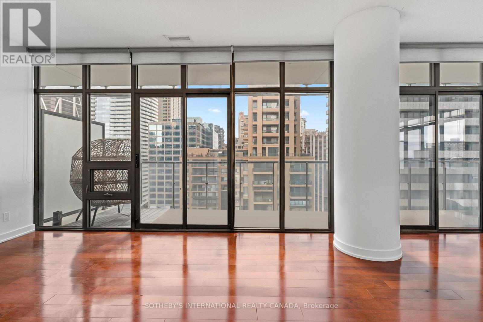 #1611 33 CHARLES STREET E - 3