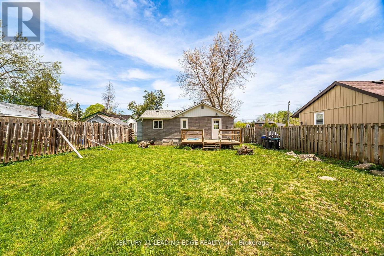 2678 25TH SIDE ROAD - 26