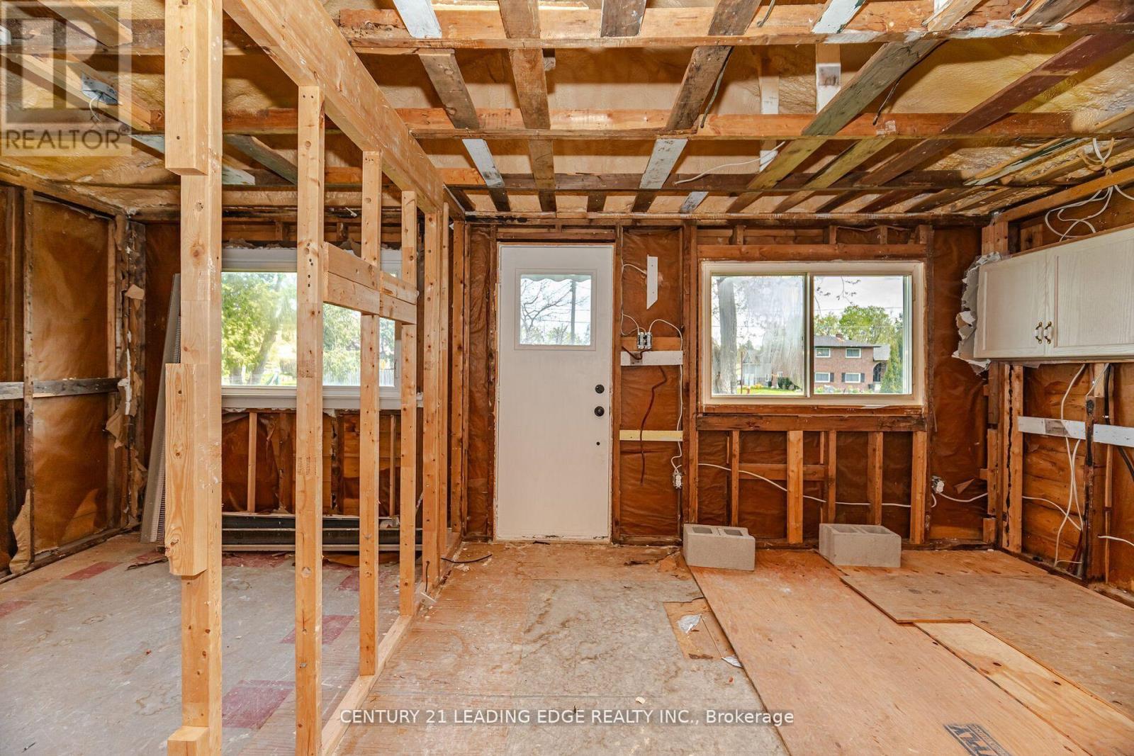 2678 25TH SIDE ROAD - 6