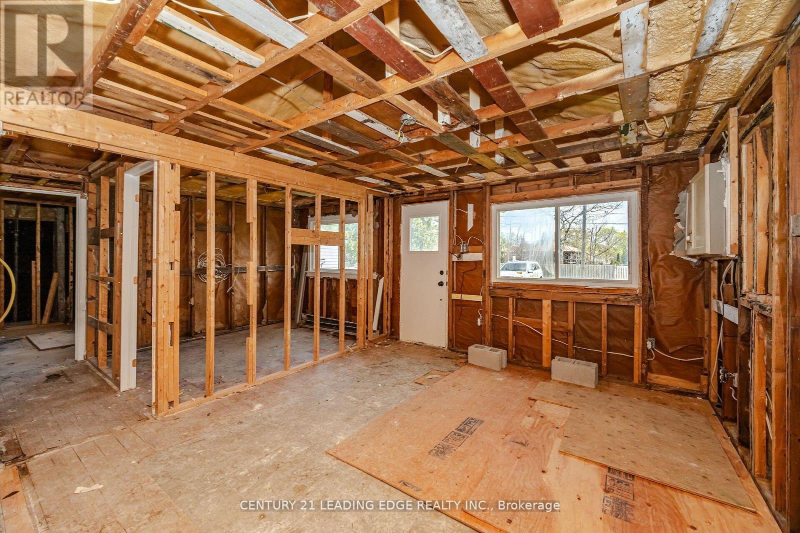 2678 25TH SIDE ROAD - 7