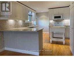 Family room - 211 Chebucto Drive, Oakville, ON L6J5R1 Photo 9