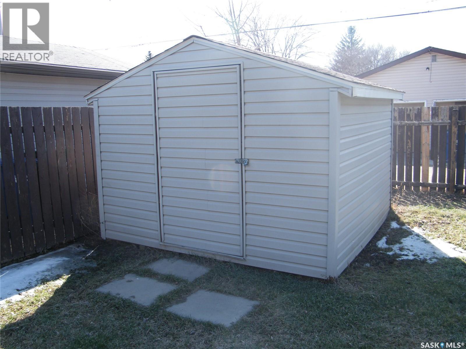 517 L AVENUE N - 9