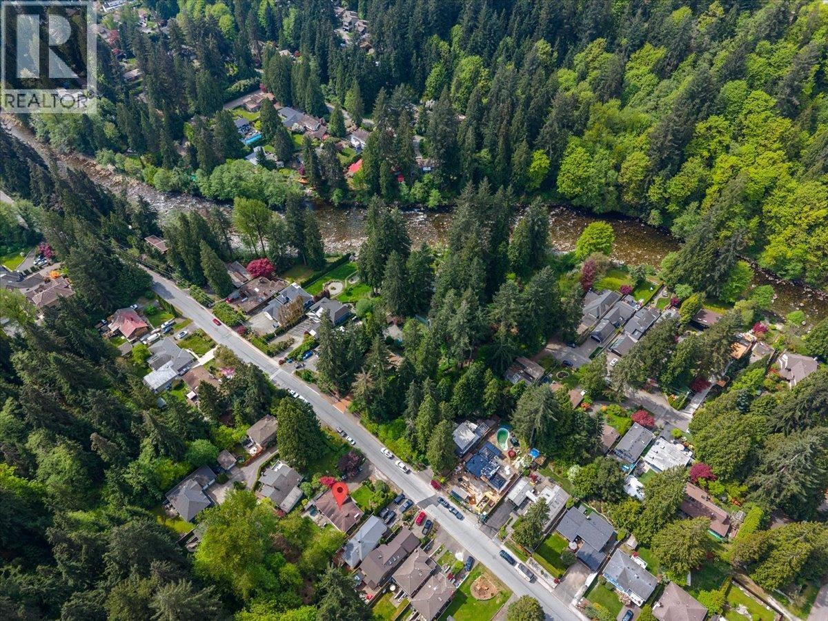 1444 RIVERSIDE DRIVE, North Vancouver