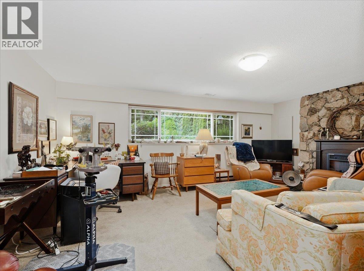 1444 RIVERSIDE DRIVE, North Vancouver