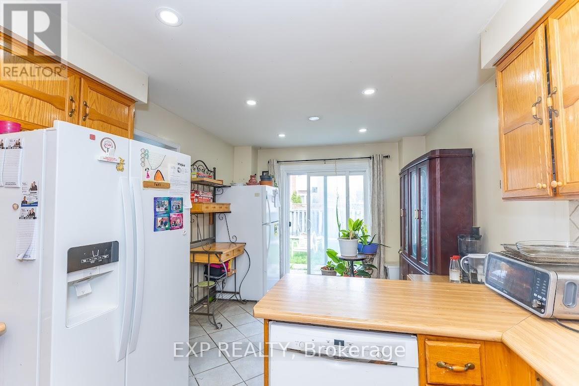 8 FAYWOOD DRIVE - 7