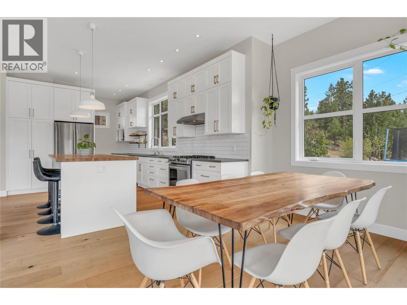 8388 Princeton Summerland Road, Summerland