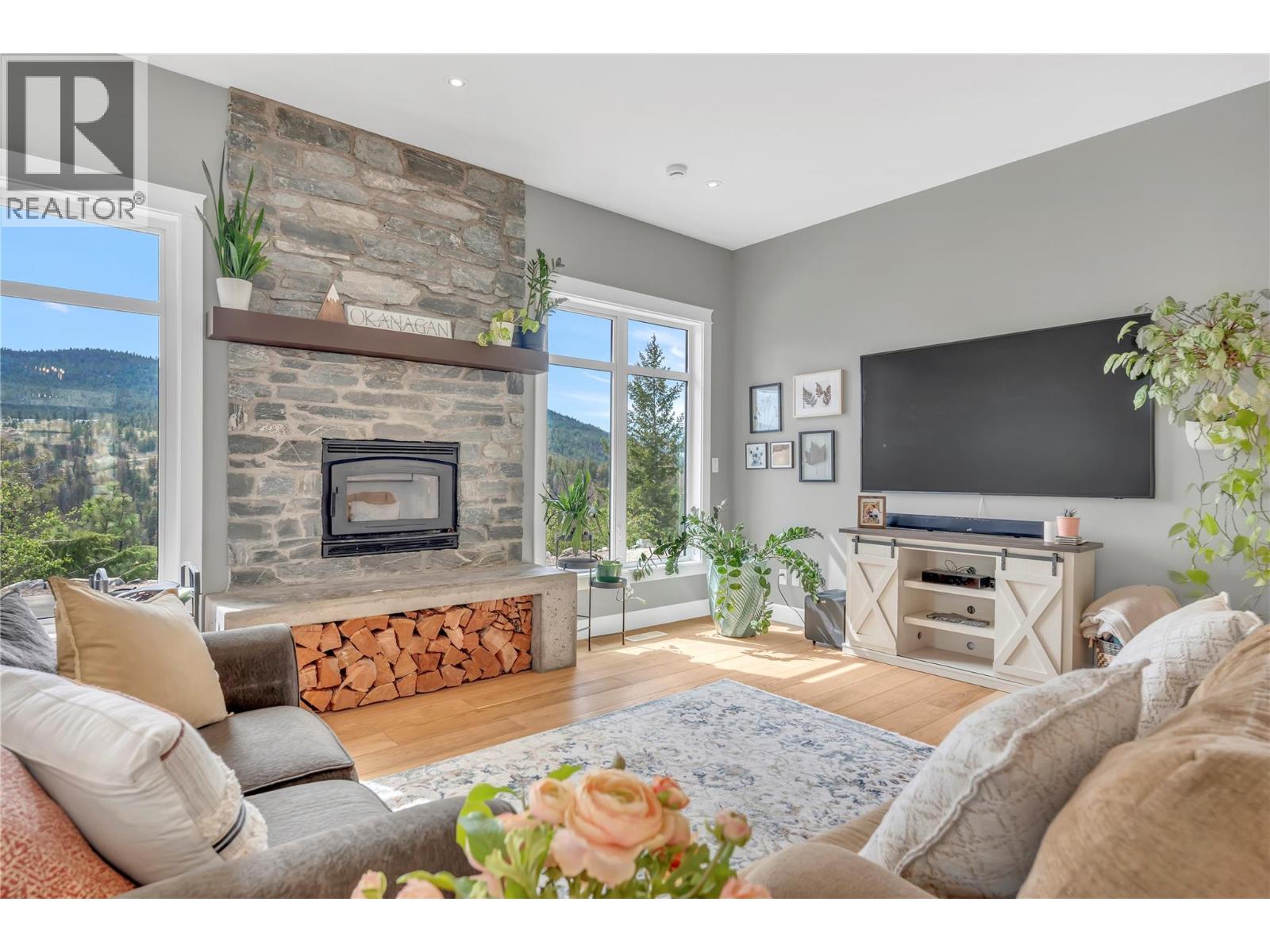 8388 Princeton Summerland Road, Summerland