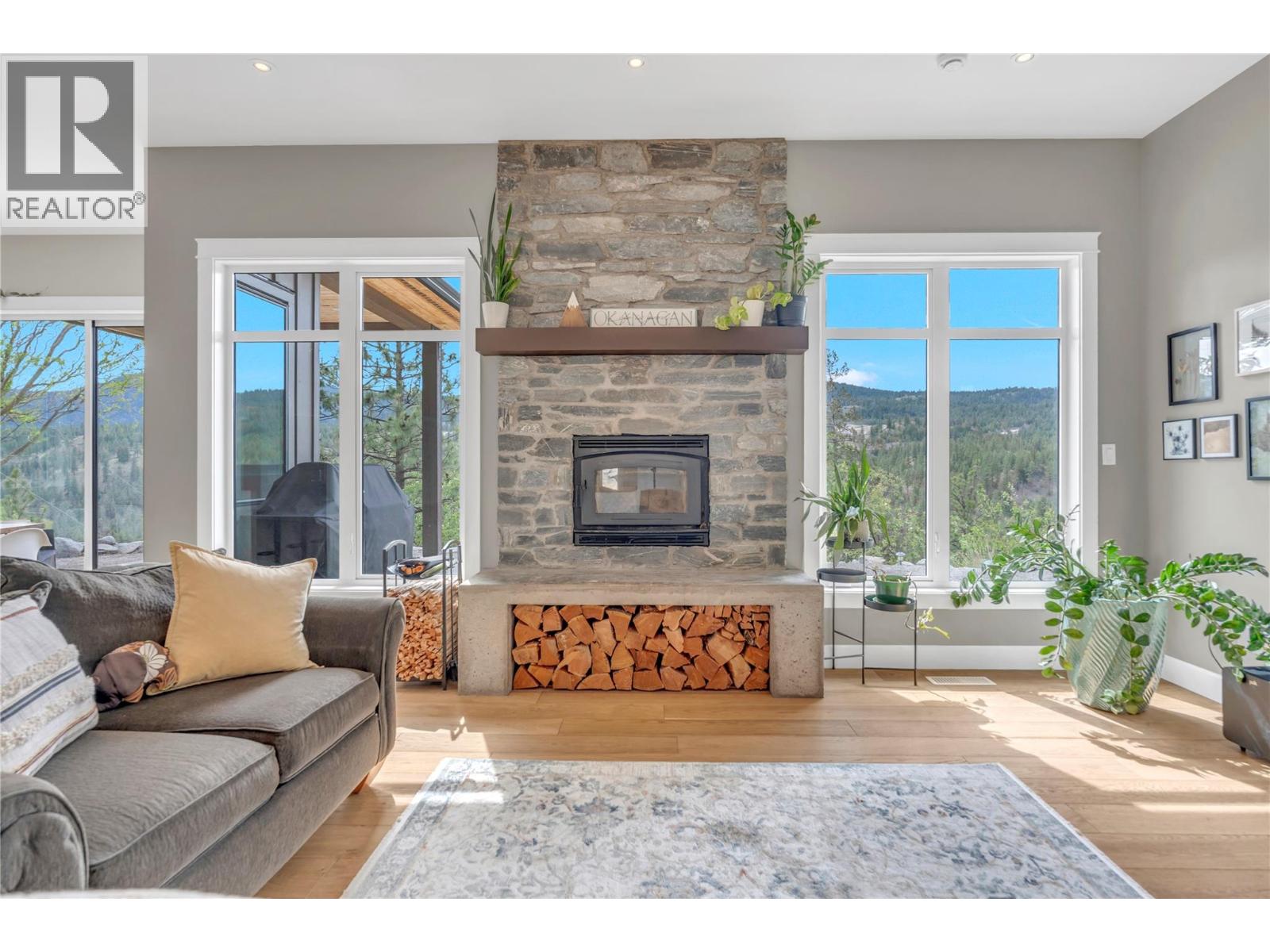 8388 Princeton Summerland Road, Summerland