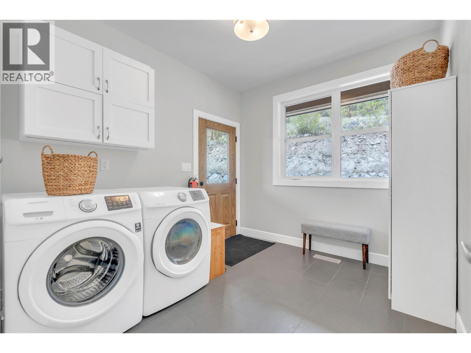 8388 Princeton Summerland Road, Summerland