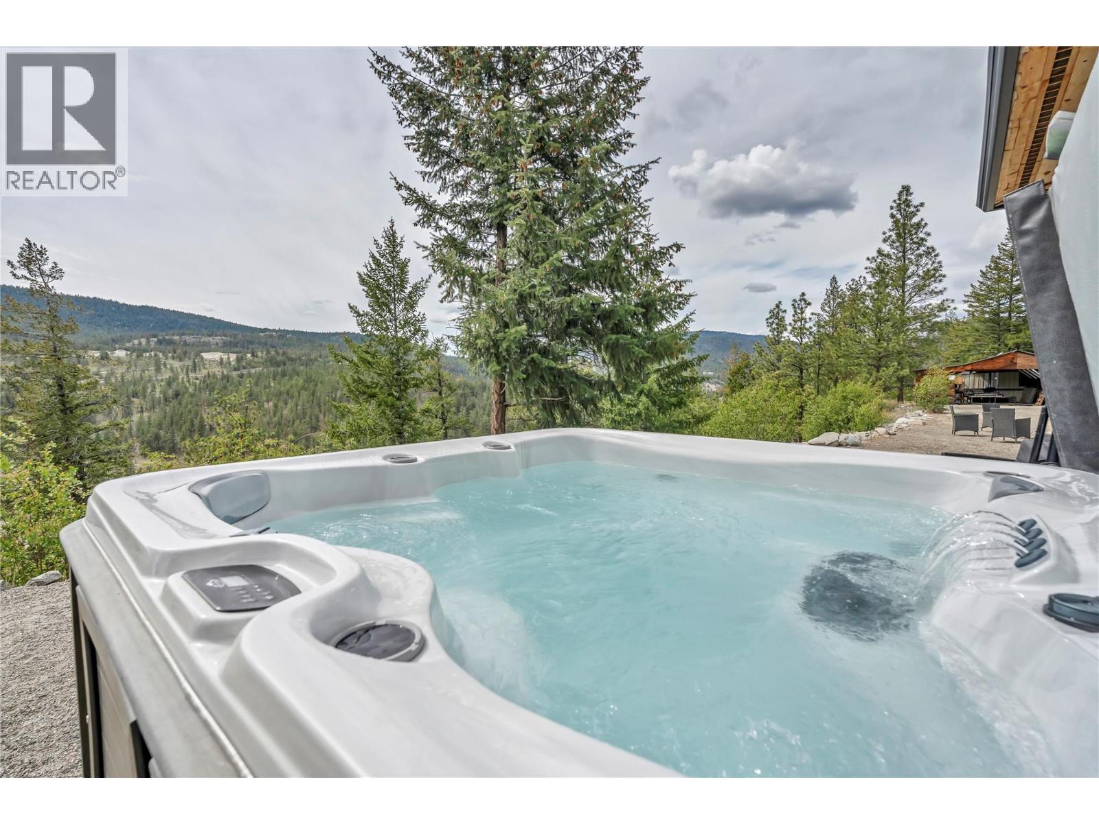 8388 Princeton Summerland Road, Summerland