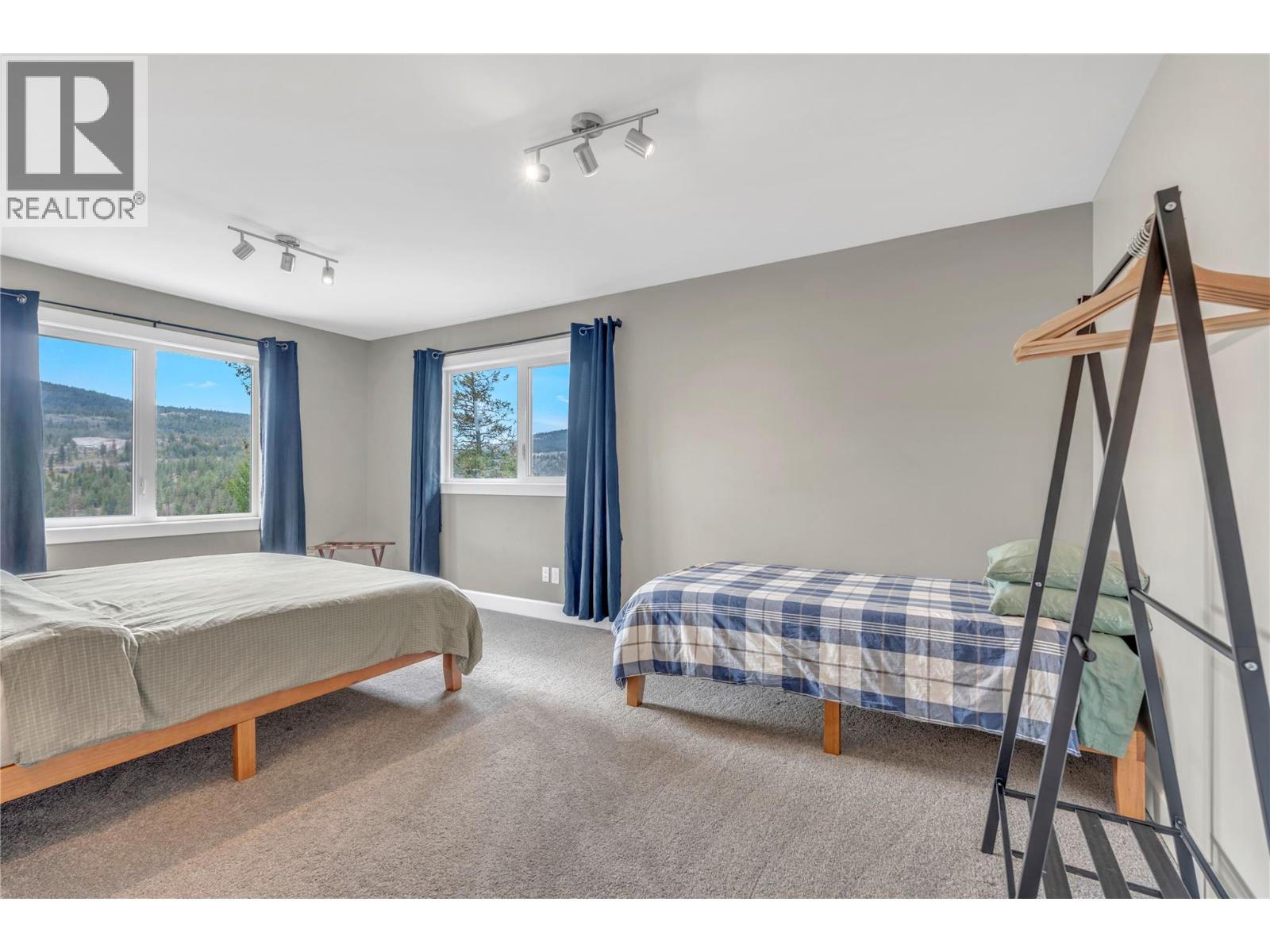 8388 Princeton Summerland Road, Summerland