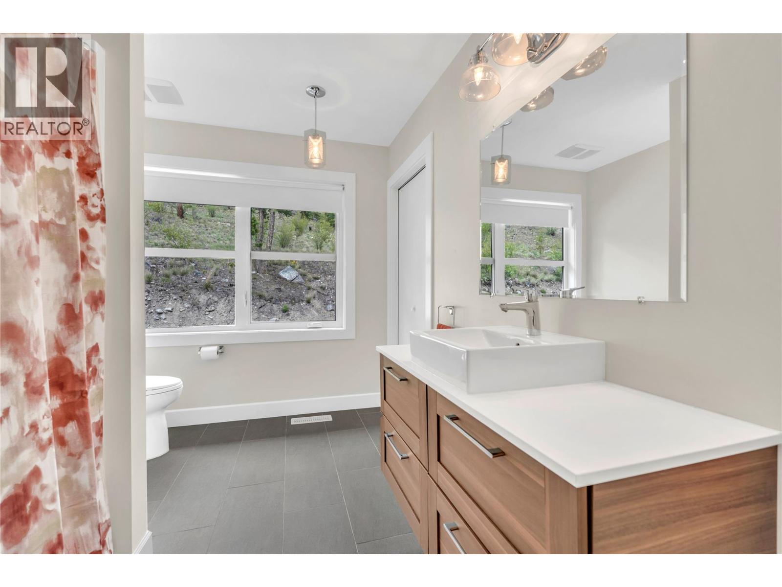 8388 Princeton Summerland Road, Summerland