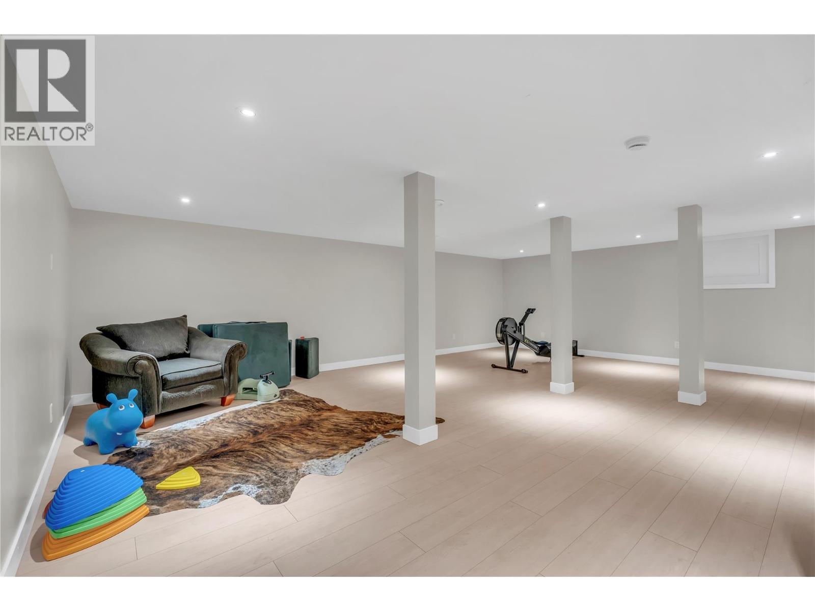 8388 Princeton Summerland Road, Summerland