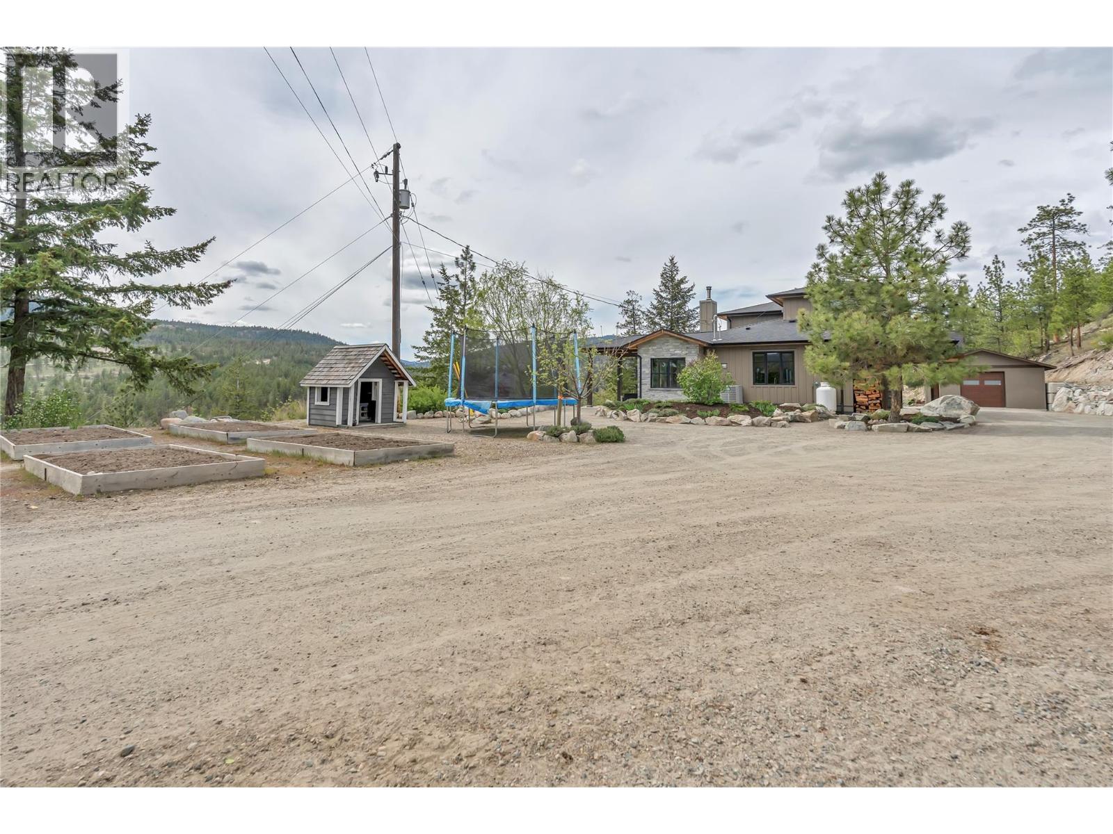 8388 Princeton Summerland Road, Summerland