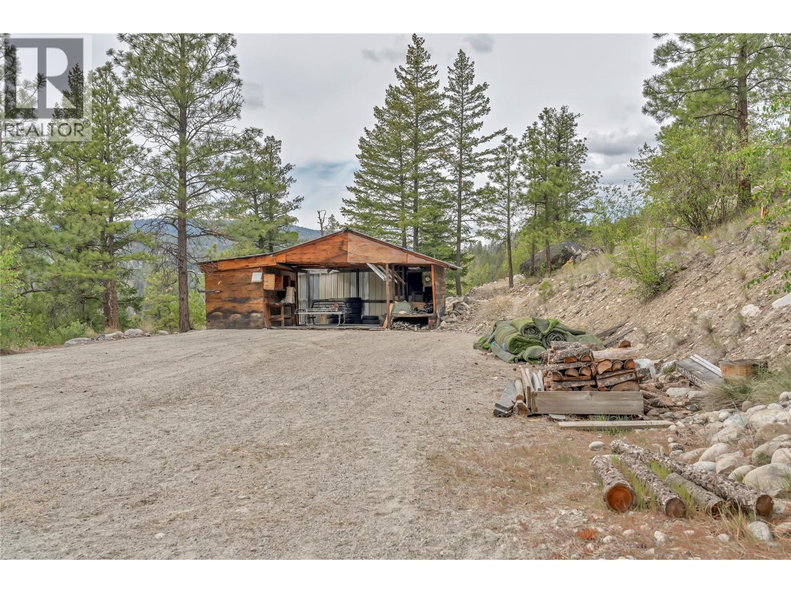 8388 Princeton Summerland Road, Summerland