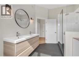 8388 Princeton Summerland Road, Summerland, BC V0H1Z8 Photo 22