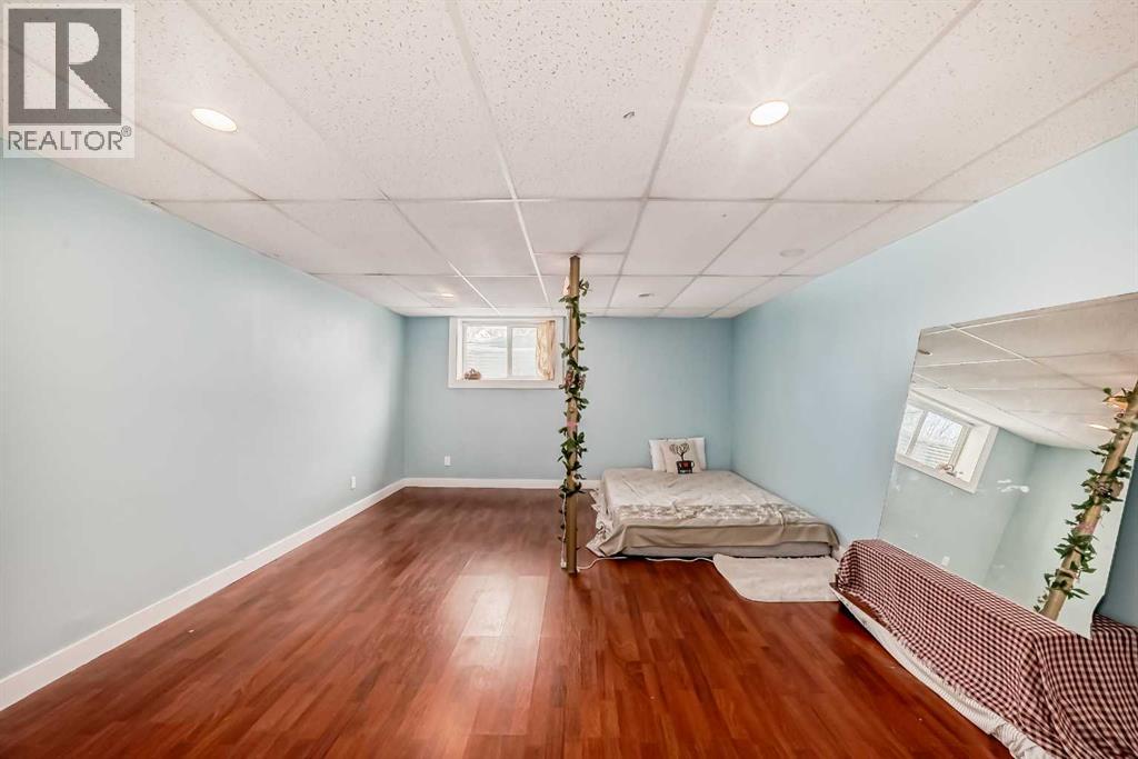 216 Hawkwood Boulevard NW — photo 36