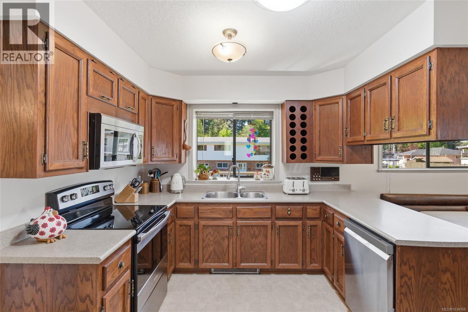 2841 Roseborough Ave - 8
