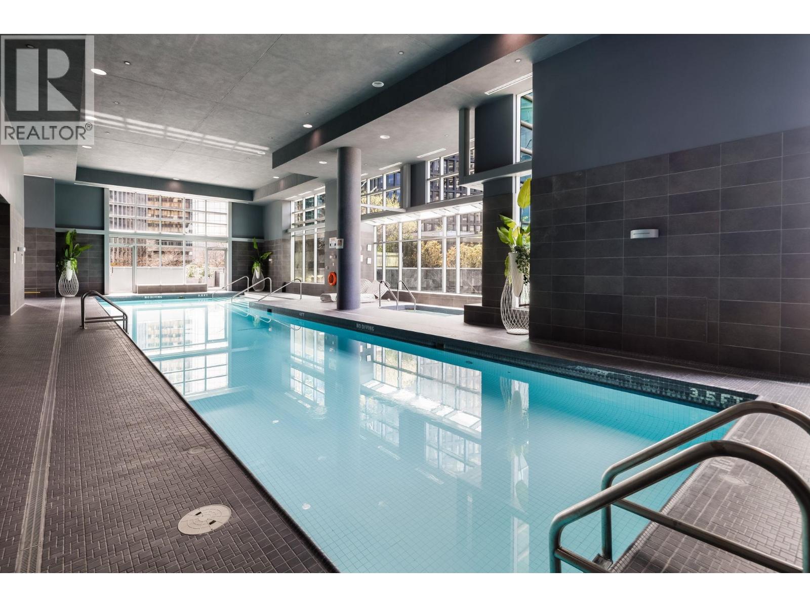 PH3101 277 THURLOW STREET, Vancouver