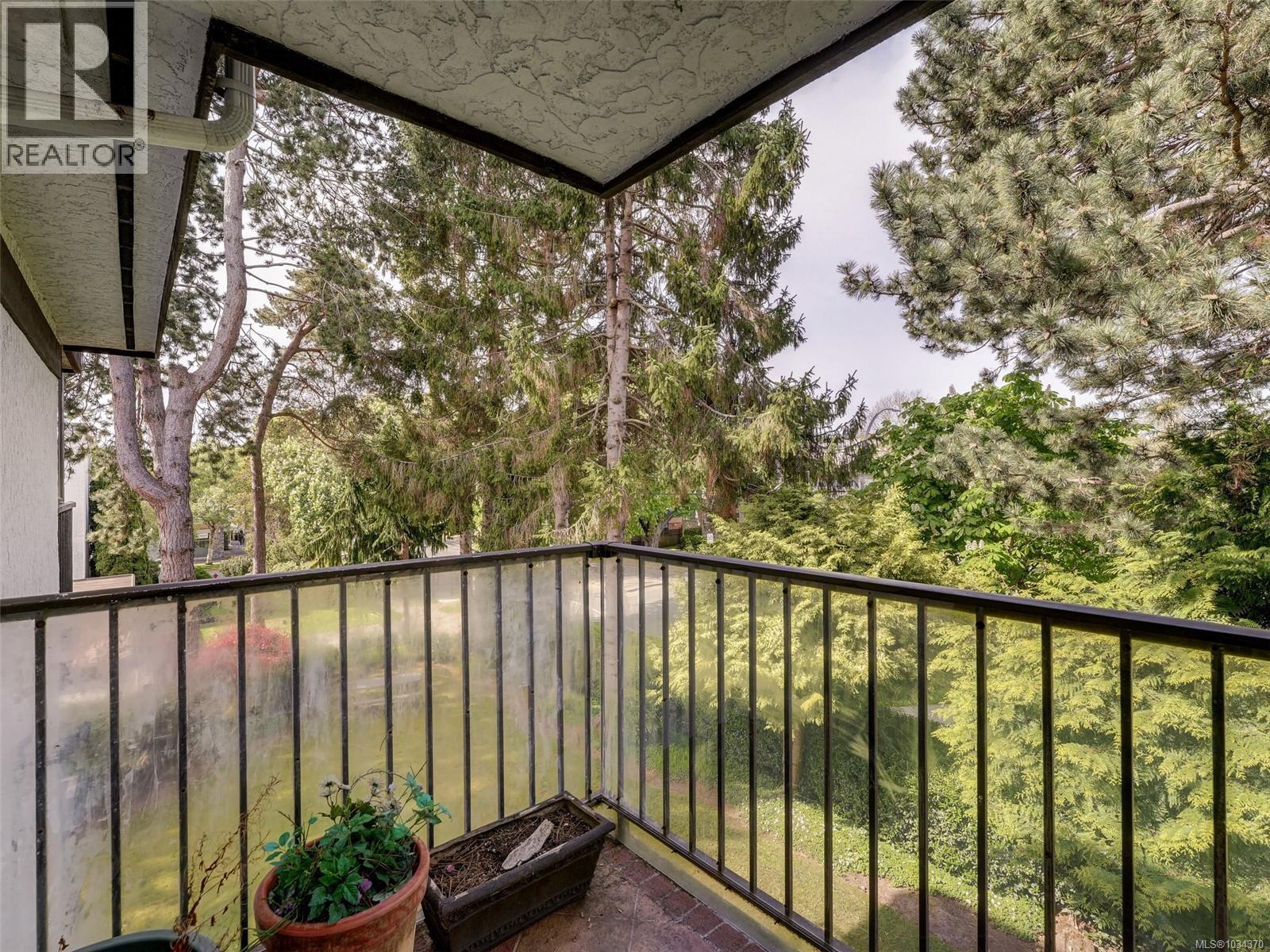 #302 1101 Hilda St - 19